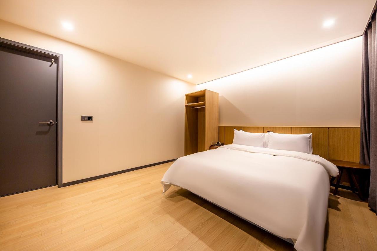 Cheonan CT Tourist hotel Bagian luar foto